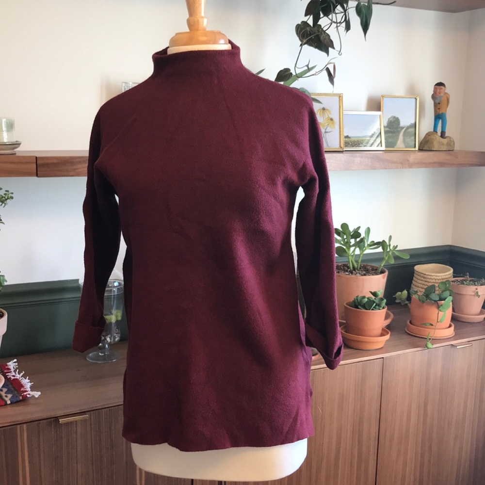 Taganrog 3/4 Sleeve Sweater